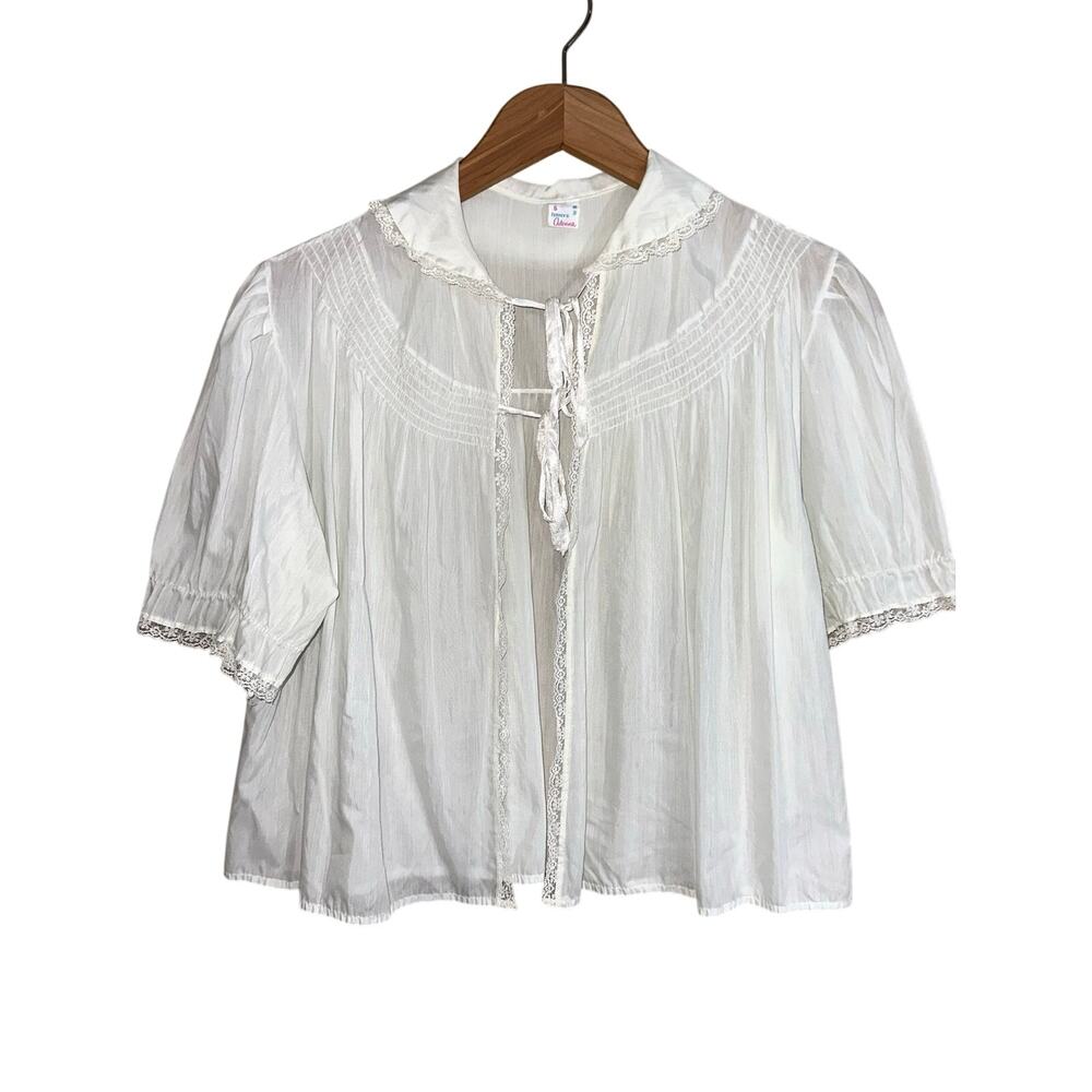 Vintage 70s Adonna Penney's White Cottagecore Romantic Collared Tie Front Top S